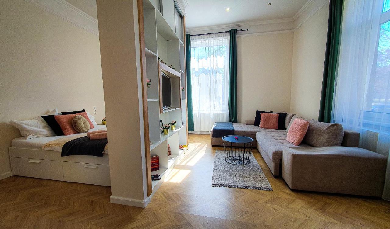 Smaragd Apartman Győr Exterior foto