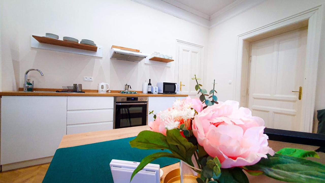 Smaragd Apartman Győr Exterior foto